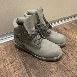 Timberland boots waterproof size 4 (big boy) material leather